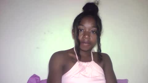 michou_69 online show from May 29, 10:52 pm