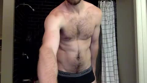 Snapshot of mickey_mic chatting on September 11, 6:41 pm mickey_mic online show from September 11, 6:41 pm