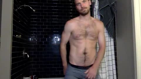 Snapshot of mickey_mic chatting on September 28, 11:21 pm mickey_mic online show from September 28, 11:21 pm