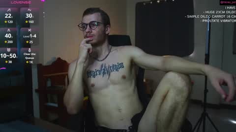 Mickey online show from December 7, 5:37 am