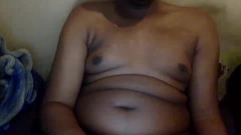 Snapshot of mickkzzx chatting on December 29, 4:05 am mickkzzx online show from December 29, 4:05 am