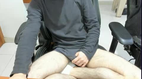 Snapshot of microfama00 chatting on May 1, 10:47 pm microfama00 online show from May 1, 10:47 pm