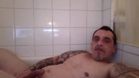 middle123456783939 online show from April 14, 1:44 am