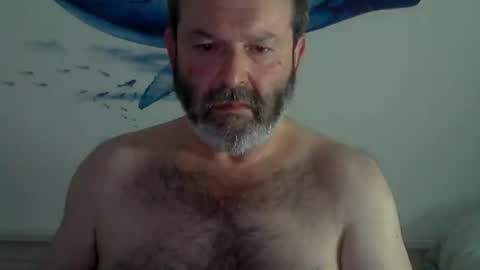 Snapshot of midhir chatting on January 16, 7:10 pm kike online show from January 16, 7:10 pm