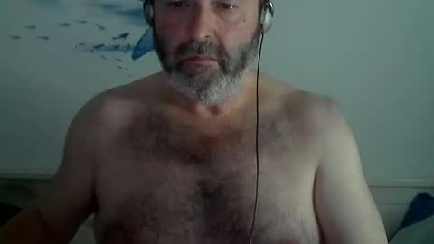 Snapshot of midhir chatting on February 15, 10:21 pm kike online show from February 15, 10:21 pm