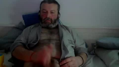 Snapshot of midhir chatting on March 1, 7:15 pm kike online show from March 1, 7:15 pm