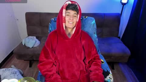 Blue online show from January 17, 3:34 am