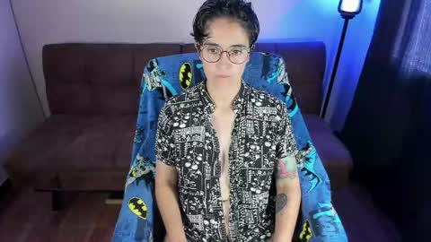 Blue online show from February 24, 3:21 pm