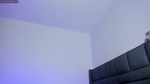 Snapshot of midnight_vk chatting on February 16, 12:41 am VanyaKlaus online show from February 16, 12:41 am