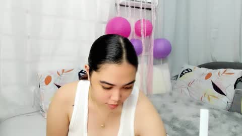 Bunny 3 online show from November 10, 8:52 pm