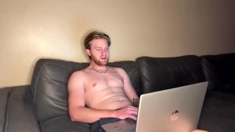 SexyLatinaCouple online show from December 5, 3:59 am