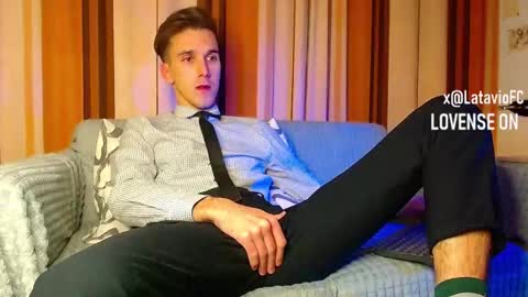 Snapshot of midnighter__ chatting on November 22, 8:08 pm Alexey or just Alex online show from November 22, 8:08 pm