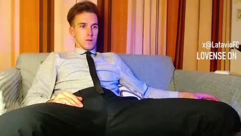 Snapshot of midnighter__ chatting on November 25, 10:10 pm Alexey or just Alex online show from November 25, 10:10 pm