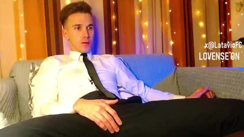 Snapshot of midnighter__ chatting on December 15, 10:03 pm Alexey or just Alex online show from December 15, 10:03 pm