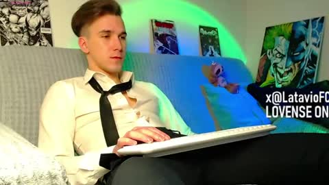 Snapshot of midnighter__ chatting on May 27, 1:57 am Alexey or just Alex online show from May 27, 1:57 am