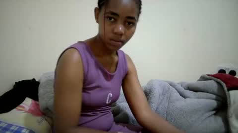 Snapshot of midnightnala chatting on July 23, 11:46 pm Nala online show from July 23, 11:46 pm