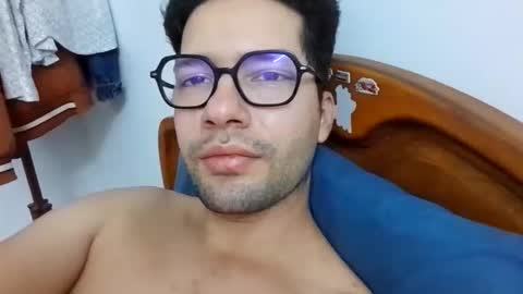 Sam online show from November 18, 7:18 pm