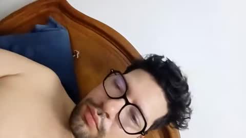 Sam online show from April 19, 8:35 am