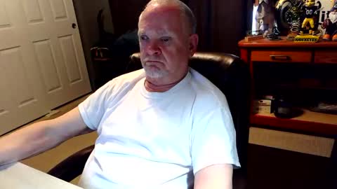 midwestdad09 online show from April 7, 11:26 pm