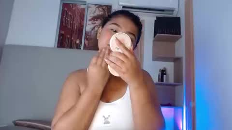 miel online show from March 12, 1:28 pm