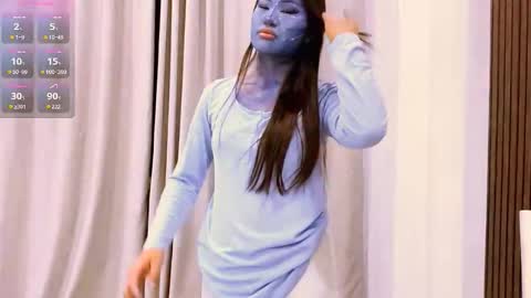 Mia online show from January 15, 4:33 pm