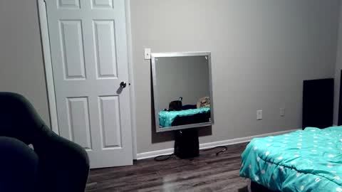 mifriend1998 online show from March 10, 5:34 am