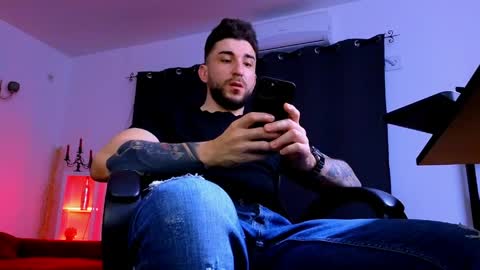 MightyAaron online show from March 30, 4:13 am