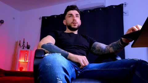 MightyAaron online show from March 31, 2:24 am