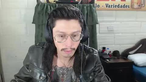 Miguel  Independent Model  online show from April 3, 12:36 pm