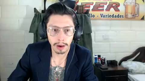 Miguel  Independent Model  online show from June 15, 12:18 pm