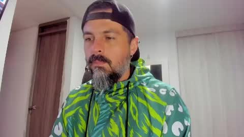 Miguel Angel online show from May 18, 2:12 pm