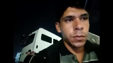 Snapshot of miguel_angelxxx chatting on November 6, 3:07 am miguel online show from November 6, 3:07 am