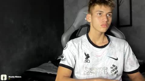 Miguel Hernandez online show from December 4, 11:02 pm