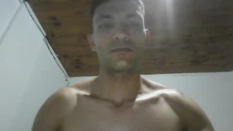 Snapshot of miguelo36 chatting on June 16, 4:04 am miguelo36 online show from June 16, 4:04 am