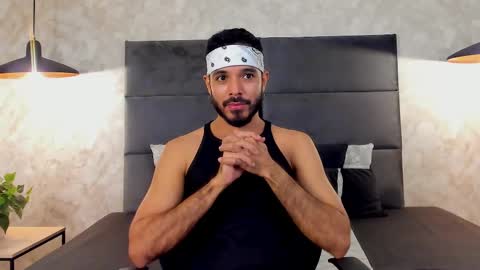 miguelsanfrancisco online show from October 4, 2:37 pm