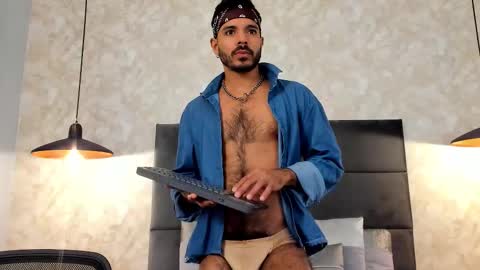 miguelsanfrancisco online show from November 24, 6:18 pm