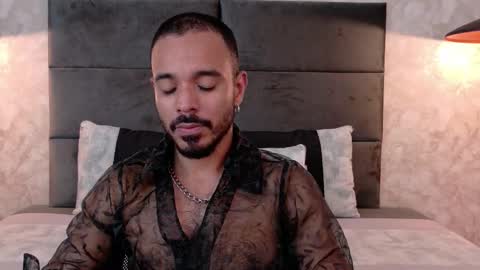 miguelsanfrancisco online show from March 29, 7:03 pm