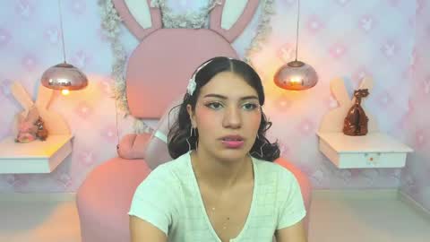 Mia Desire  online show from April 18, 4:16 am