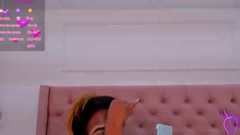 Snapshot of miia_schwarz chatting on September 8, 10:20 pm Miia Schwarz online show from September 8, 10:20 pm