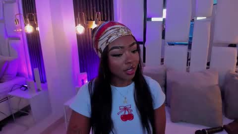 Snapshot of miia_schwarz chatting on October 16, 12:33 am Miia Schwarz online show from October 16, 12:33 am