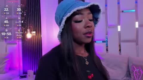 Snapshot of miia_schwarz chatting on October 23, 12:32 am Miia Schwarz online show from October 23, 12:32 am