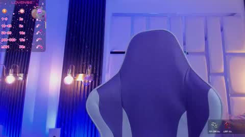 Snapshot of miia_schwarz chatting on November 22, 10:31 pm Miia Schwarz online show from November 22, 10:31 pm