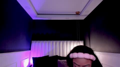 Snapshot of miia_schwarz chatting on April 24, 12:29 pm Miia Schwarz online show from April 24, 12:29 pm