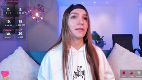 Snapshot of miia_taylors chatting on November 14, 12:04 pm Miia 3 online show from November 14, 12:04 pm