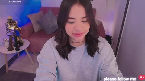 Snapshot of miiaa7_ chatting on October 13, 9:42 am Ma is my name I invite you to check out my wish list for my birthday online show from October 13, 9:42 am