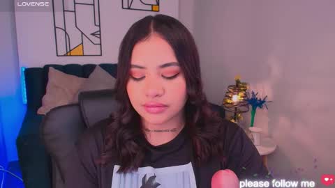 Snapshot of miiaa7_ chatting on October 26, 1:33 am Ma is my name I invite you to check out my wish list for my birthday online show from October 26, 1:33 am