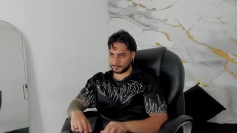 Daniel online show from January 7, 2:30 pm