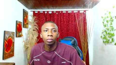 Snapshot of miilo18 chatting on February 22, 7:19 am milo online show from February 22, 7:19 am