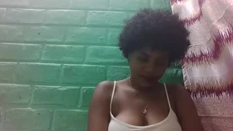 miinah online show from April 5, 6:27 pm