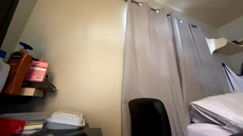 Snapshot of mik138 chatting on February 2, 4:06 pm mik138 online show from February 2, 4:06 pm